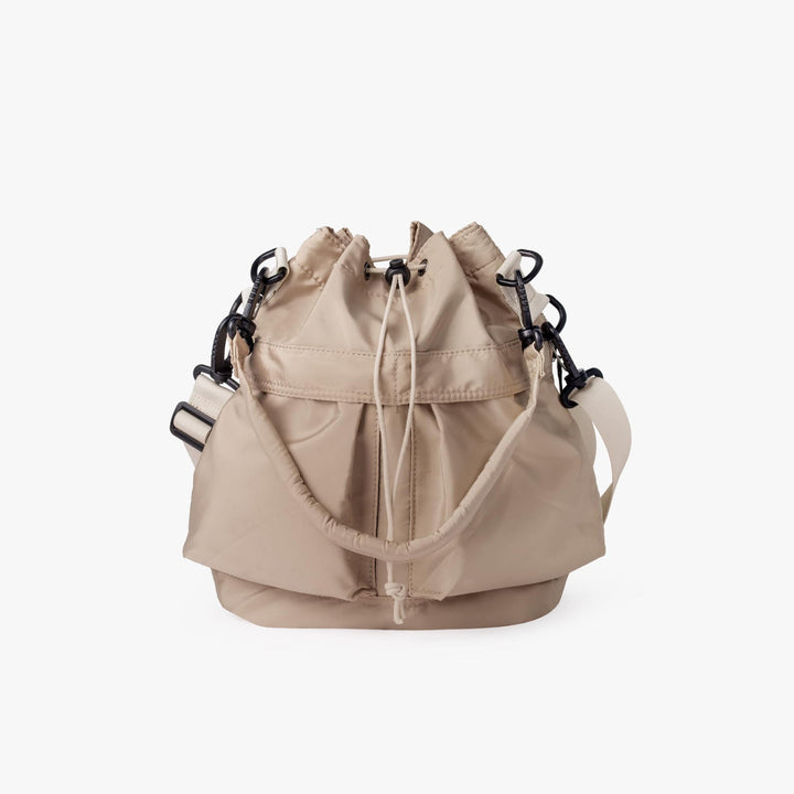 sac, sac à main, sac à dos, maroquinerie, sac végan, sac à main végan, sac à dos végan, cuir végan, cuir végétale, mode responsable, mode éthique, sac à main cuir végétale, sac femme, sacà main femme, sac à main végan femme, sac à main moderne, sac à main cuir, sac à main en paille, sac à main en toile, totes bags, totes bags végan