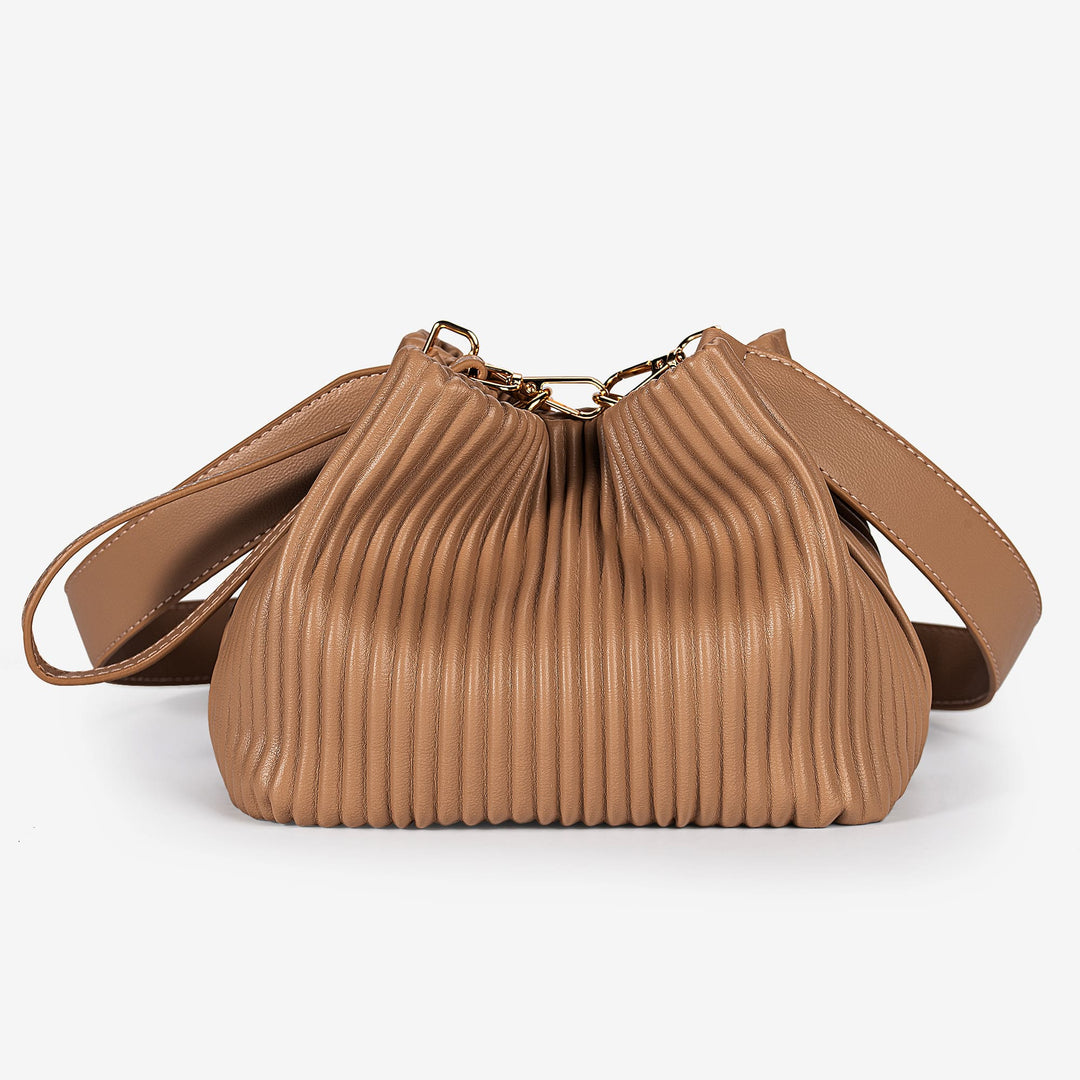 sac, sac à main, sac à dos, maroquinerie, sac végan, sac à main végan, sac à dos végan, cuir végan, cuir végétale, mode responsable, mode éthique, sac à main cuir végétale, sac femme, sacà main femme, sac à main végan femme, sac à main moderne, sac à main cuir, sac à main en paille, sac à main en toile, totes bags, totes bags végan