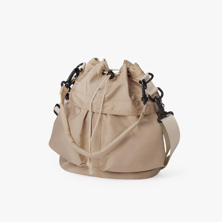 sac, sac à main, sac à dos, maroquinerie, sac végan, sac à main végan, sac à dos végan, cuir végan, cuir végétale, mode responsable, mode éthique, sac à main cuir végétale, sac femme, sacà main femme, sac à main végan femme, sac à main moderne, sac à main cuir, sac à main en paille, sac à main en toile, totes bags, totes bags végan