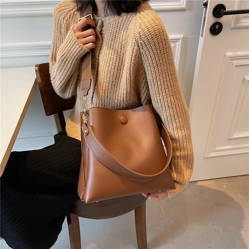 Fanya | Bucket Shoulder Bag