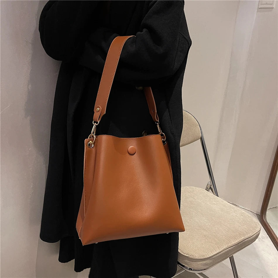 Fanya | Bucket Shoulder Bag