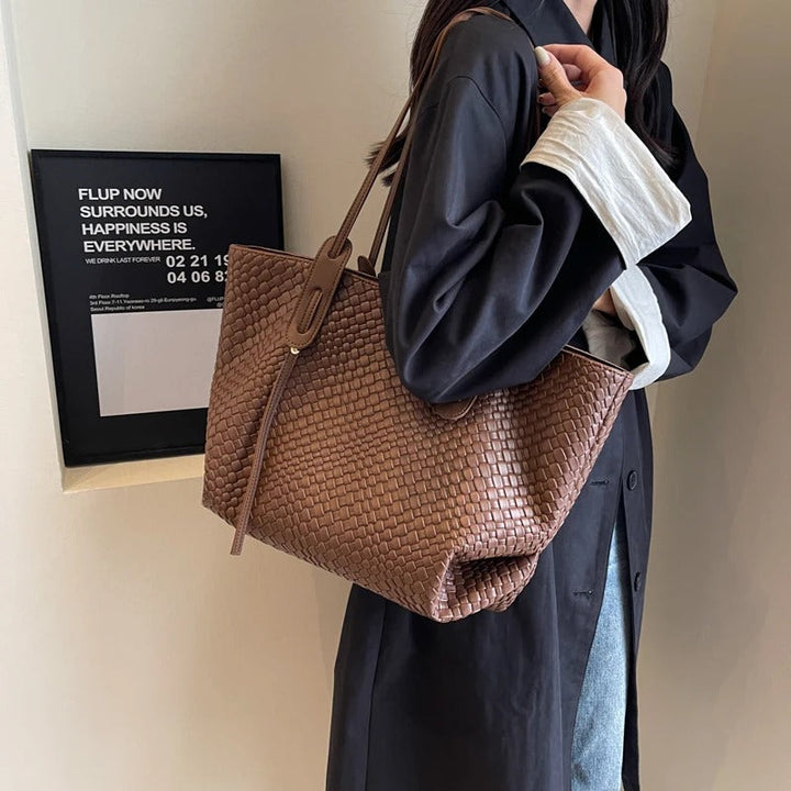 Lora | Tote Bag