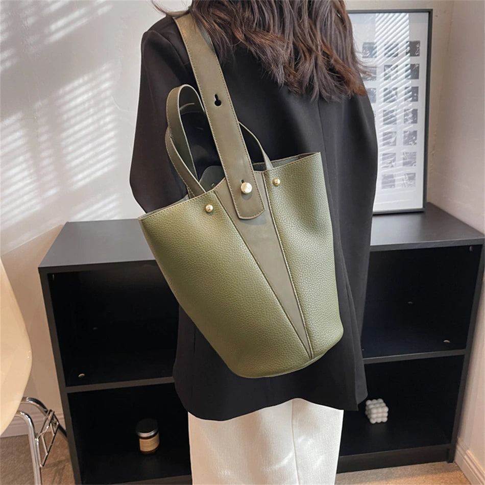 sac, sac à main, sac à dos, maroquinerie, sac végan, sac à main végan, sac à dos végan, cuir végan, cuir végétale, mode responsable, mode éthique, sac à main cuir végétale, sac femme, sacà main femme, sac à main végan femme, sac à main moderne, sac à main cuir, sac à main en paille, sac à main en toile, totes bags, totes bags végan