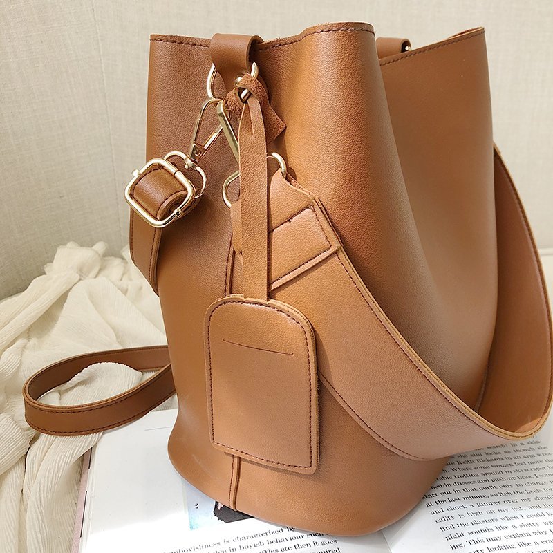 Liyah | Bucket Shoulder Bag 