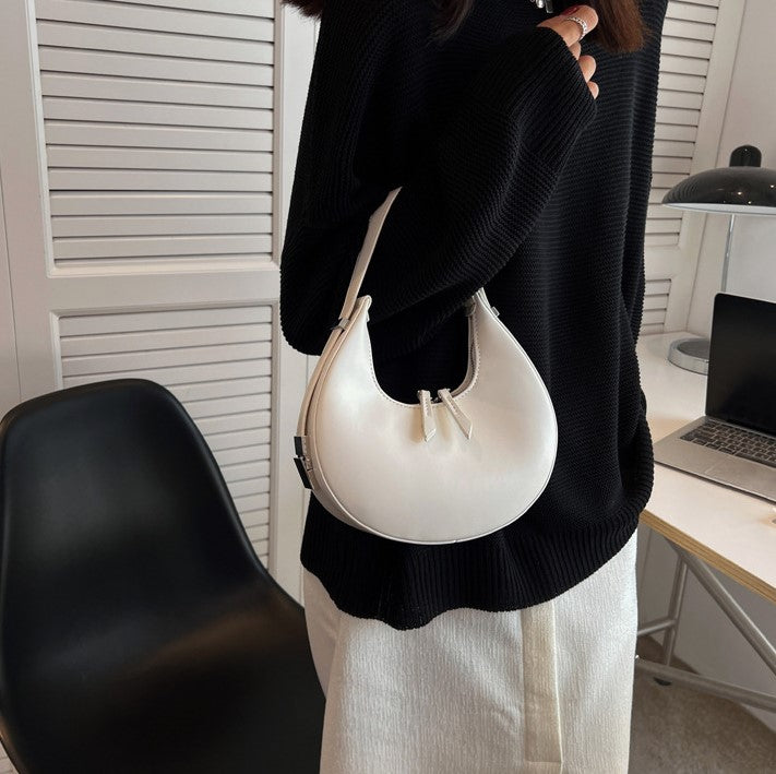 sac, sac à main, sac à dos, maroquinerie, sac végan, sac à main végan, sac à dos végan, cuir végan, cuir végétale, mode responsable, mode éthique, sac à main cuir végétale, sac femme, sacà main femme, sac à main végan femme, sac à main moderne, sac à main cuir, sac à main en paille, sac à main en toile, totes bags, totes bags végan