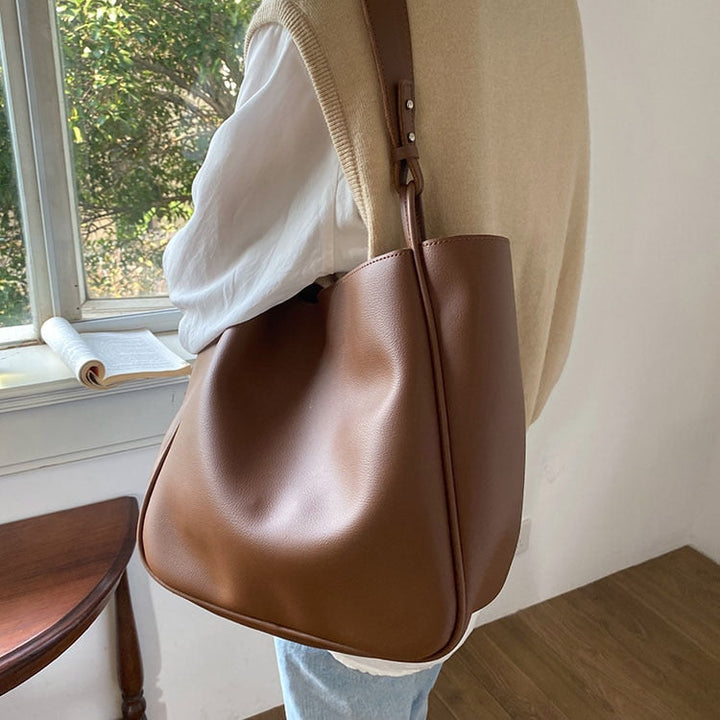 sac, sac à main, sac à dos, maroquinerie, sac végan, sac à main végan, sac à dos végan, cuir végan, cuir végétale, mode responsable, mode éthique, sac à main cuir végétale, sac femme, sacà main femme, sac à main végan femme, sac à main moderne, sac à main cuir, sac à main en paille, sac à main en toile, totes bags, totes bags végan