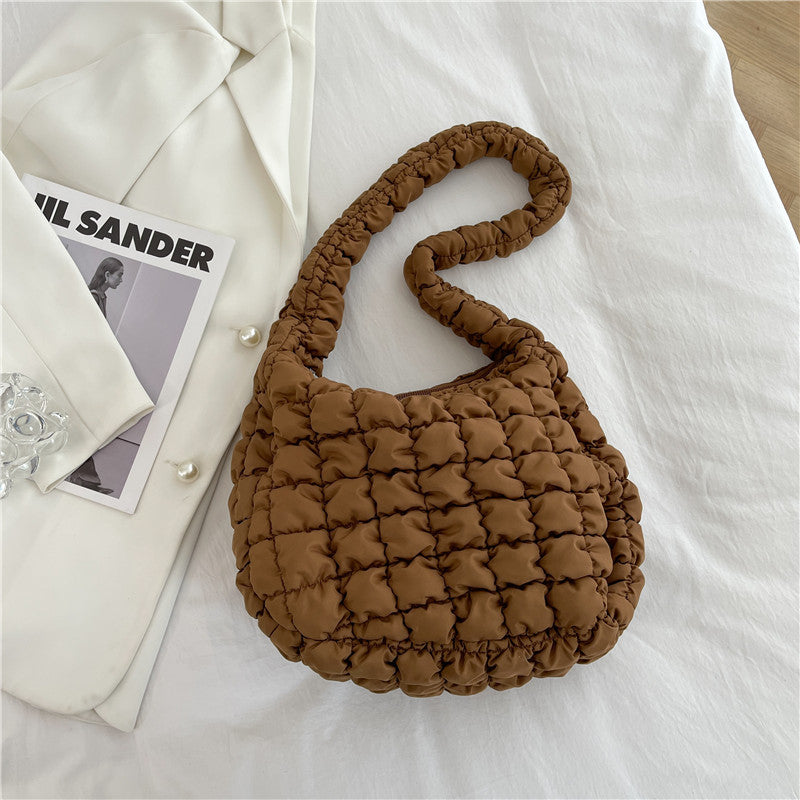 sac, sac à main, sac à dos, maroquinerie, sac végan, sac à main végan, sac à dos végan, cuir végan, cuir végétale, mode responsable, mode éthique, sac à main cuir végétale, sac femme, sacà main femme, sac à main végan femme, sac à main moderne, sac à main cuir, sac à main en paille, sac à main en toile, totes bags, totes bags végan